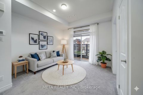 Photo 5 at 1073 LOCKIE Drive, Kedron, Oshawa