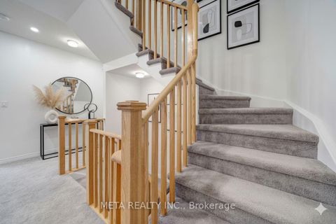 Photo 12 at 1073 LOCKIE Drive, Kedron, Oshawa