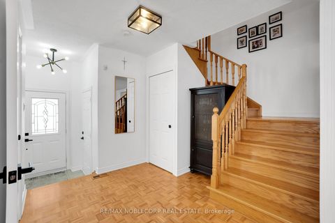 Photo 6 at 239 Royal Appian Crescent, Maple, Vaughan