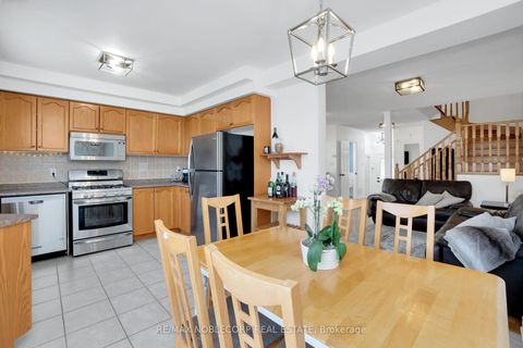 Photo 11 at 239 Royal Appian Crescent, Maple, Vaughan