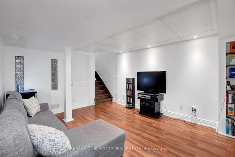 Photo 27 at 239 Royal Appian Crescent, Maple, Vaughan