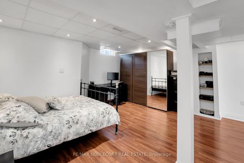 Photo 30 at 239 Royal Appian Crescent, Maple, Vaughan