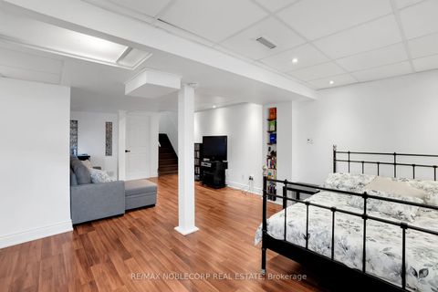 Photo 31 at 239 Royal Appian Crescent, Maple, Vaughan