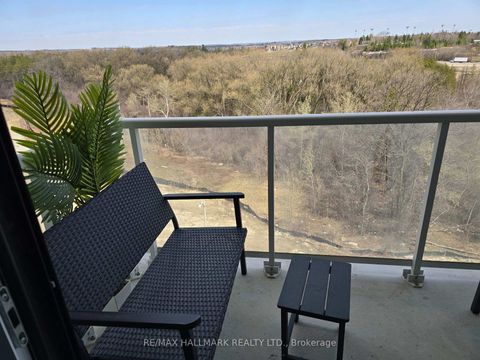 Photo 14 at 707 - 6 DAVID EYER Road, Rural Richmond Hill, Richmond Hill