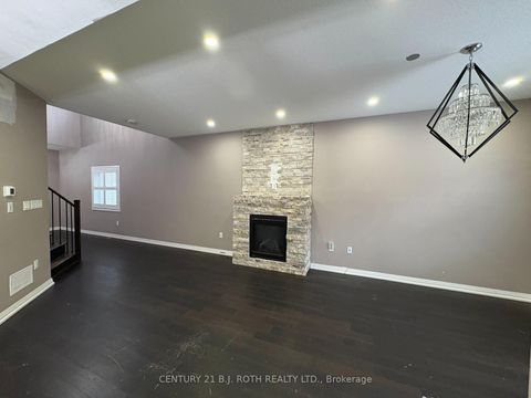 Photo 6 at 34 Alaskan Heights, Rural Barrie Southwest, Barrie