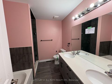 Photo 14 at 34 Alaskan Heights, Rural Barrie Southwest, Barrie