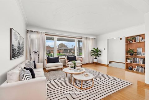 Photo 2 at 583 Queens Drive, Maple Leaf, Toronto