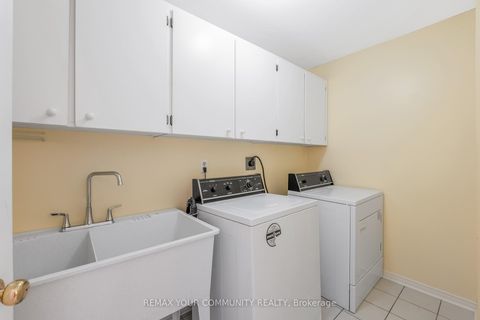 Photo 19 at 60 - 97 Poplar Crescent, Aurora Highlands, Aurora