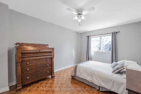 Photo 22 at 60 - 97 Poplar Crescent, Aurora Highlands, Aurora