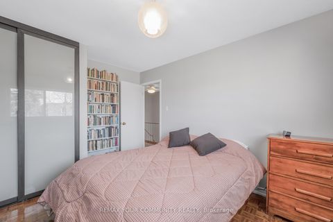 Photo 28 at 60 - 97 Poplar Crescent, Aurora Highlands, Aurora