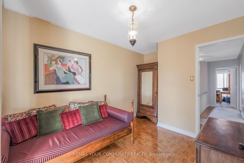 Photo 32 at 60 - 97 Poplar Crescent, Aurora Highlands, Aurora