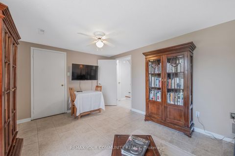 Photo 36 at 60 - 97 Poplar Crescent, Aurora Highlands, Aurora