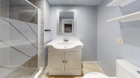 Photo 30 at 34 Dunkeld Way, Royal Orchard, Markham