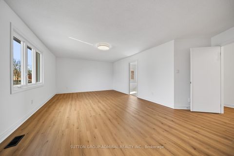 Photo 23 at 295 Fifth Avenue, East Woodbridge, Vaughan