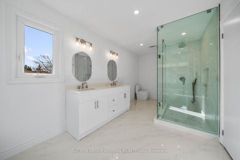 Photo 25 at 295 Fifth Avenue, East Woodbridge, Vaughan