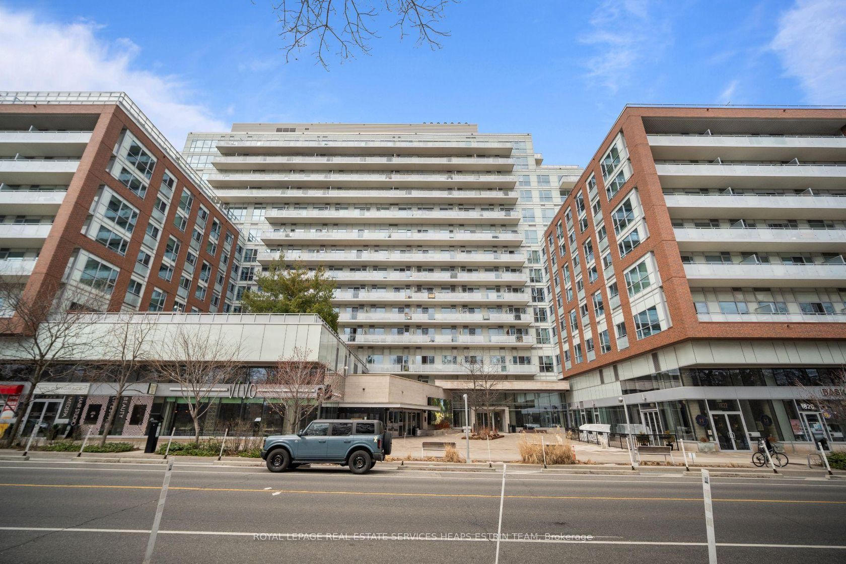 842 - 1830 Bloor Street W, High Park North, Toronto photo number 2