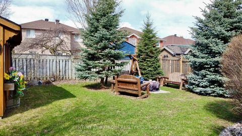 Photo 31 at 14 Round Leaf Court, Holly, Barrie