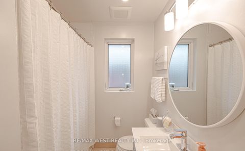 Photo 18 at 17 Saybrook Avenue, Queensway, Toronto