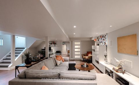 Photo 28 at 17 Saybrook Avenue, Queensway, Toronto