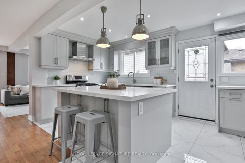 Photo 4 at 92 Picola Court, Hillcrest Village, Toronto