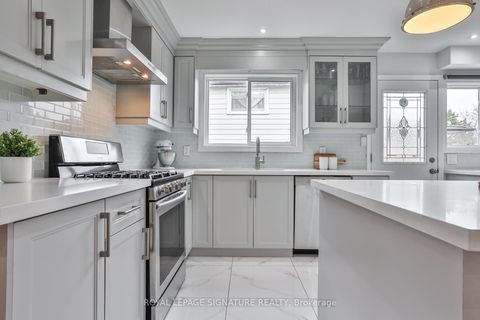 Photo 7 at 92 Picola Court, Hillcrest Village, Toronto