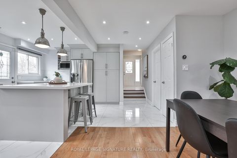 Photo 14 at 92 Picola Court, Hillcrest Village, Toronto