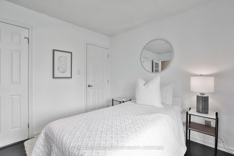 Photo 22 at 92 Picola Court, Hillcrest Village, Toronto