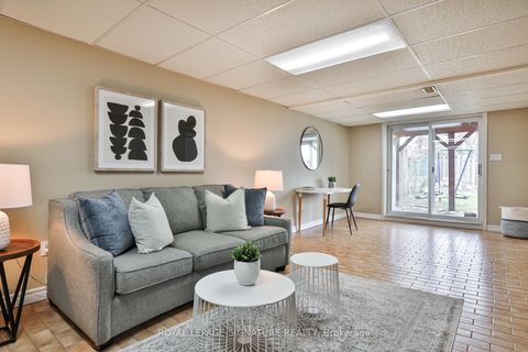 Photo 31 at 92 Picola Court, Hillcrest Village, Toronto