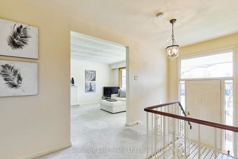 Photo 3 at 35 Somerdale Square, Guildwood, Toronto
