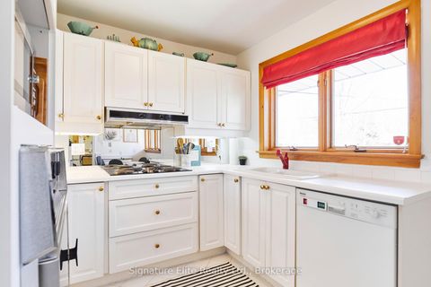 Photo 14 at 35 Somerdale Square, Guildwood, Toronto