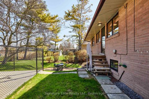 Photo 19 at 35 Somerdale Square, Guildwood, Toronto