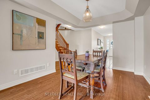 Photo 3 at 36 Wyndham Circle, Sutton & Jackson's Point, Georgina