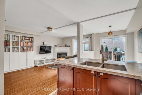 Photo 10 at 36 Wyndham Circle, Sutton & Jackson's Point, Georgina