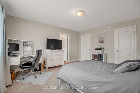 Photo 13 at 36 Wyndham Circle, Sutton & Jackson's Point, Georgina