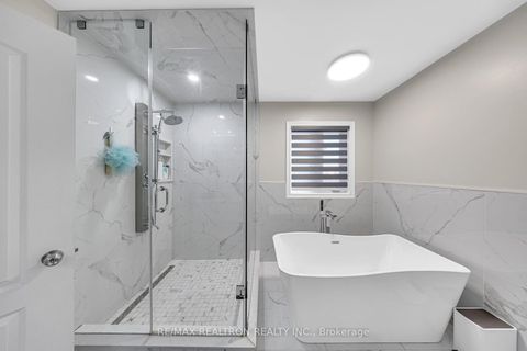 Photo 27 at 32 Chasser Drive, Greensborough, Markham