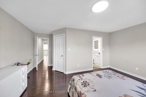 Photo 29 at 32 Chasser Drive, Greensborough, Markham