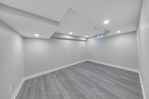 Photo 36 at 32 Chasser Drive, Greensborough, Markham