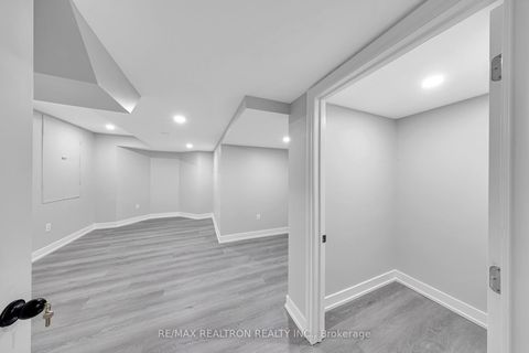 Photo 41 at 32 Chasser Drive, Greensborough, Markham