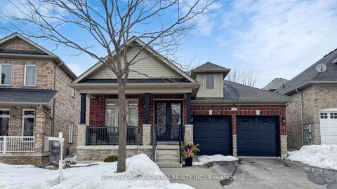 Photo 1 at 492 Kwapis Boulevard, Woodland Hill, Newmarket