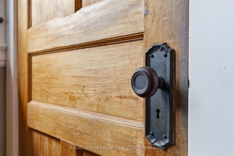 Photo 7 at 19 Hillcroft Street, O'Neill, Oshawa