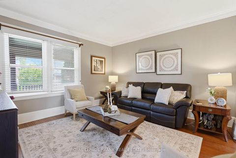 Photo 10 at 19 Hillcroft Street, O'Neill, Oshawa