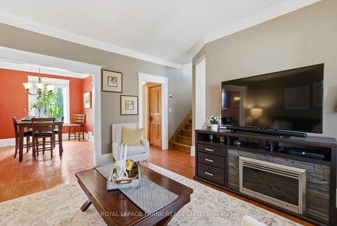 Photo 12 at 19 Hillcroft Street, O'Neill, Oshawa