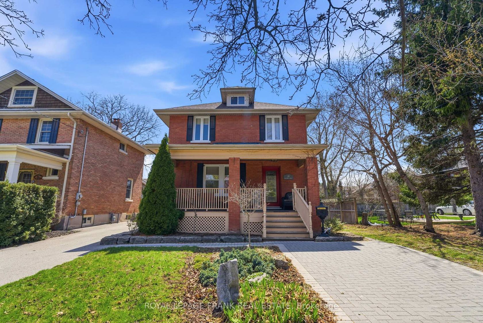 19 Hillcroft Street, O'Neill, Oshawa 