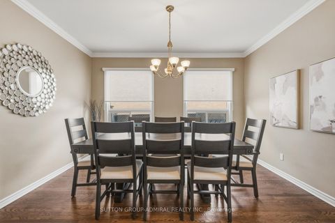 Photo 7 at 43 Ventura Way, Beverley Glen, Vaughan