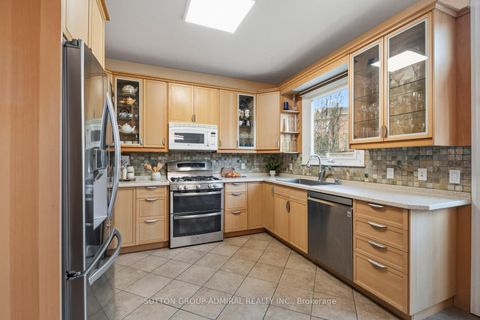 Photo 13 at 43 Ventura Way, Beverley Glen, Vaughan