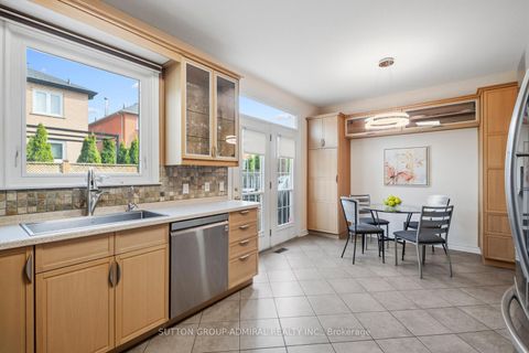 Photo 16 at 43 Ventura Way, Beverley Glen, Vaughan