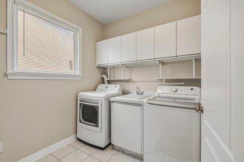 Photo 19 at 43 Ventura Way, Beverley Glen, Vaughan