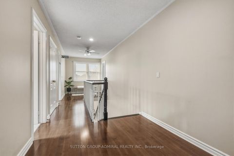 Photo 21 at 43 Ventura Way, Beverley Glen, Vaughan