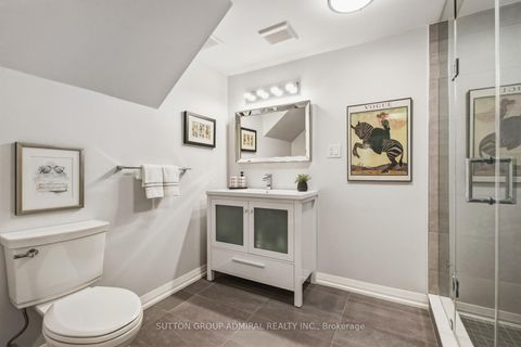 Photo 40 at 43 Ventura Way, Beverley Glen, Vaughan