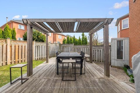 Photo 41 at 43 Ventura Way, Beverley Glen, Vaughan